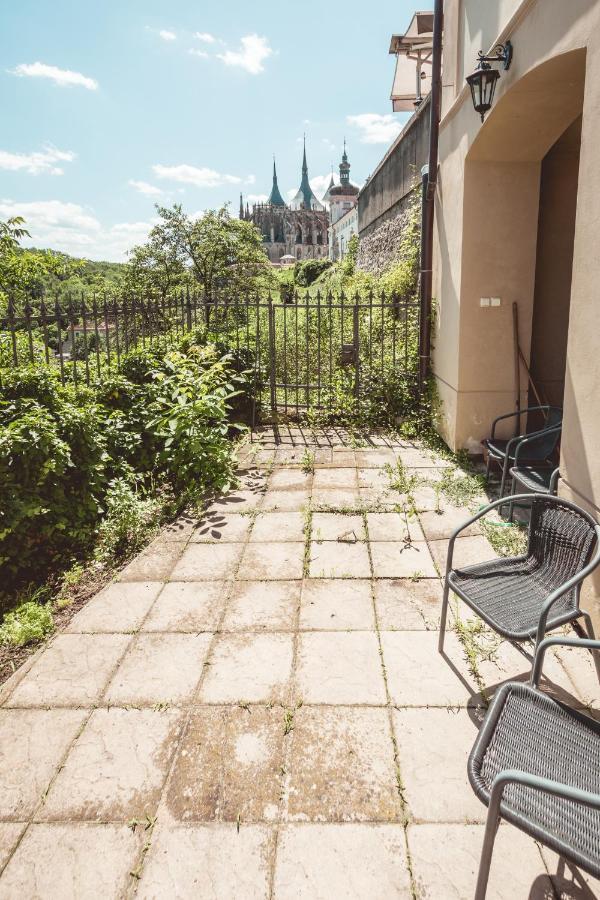 Vila U Varhanare Kutna Hora Bagian luar foto