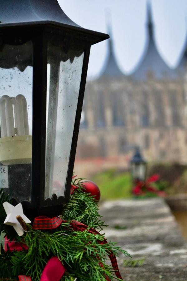 Vila U Varhanare Kutna Hora Bagian luar foto