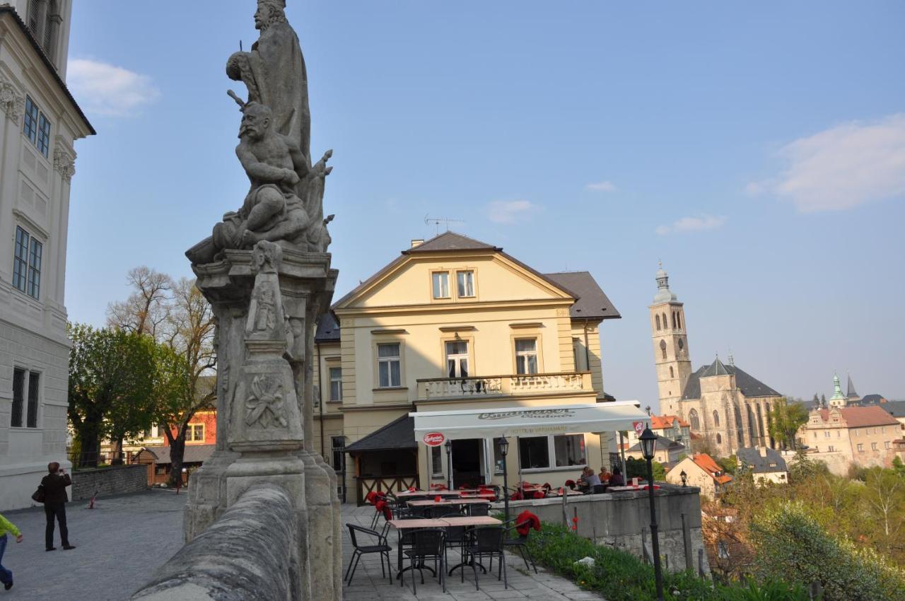 Vila U Varhanare Kutna Hora Bagian luar foto