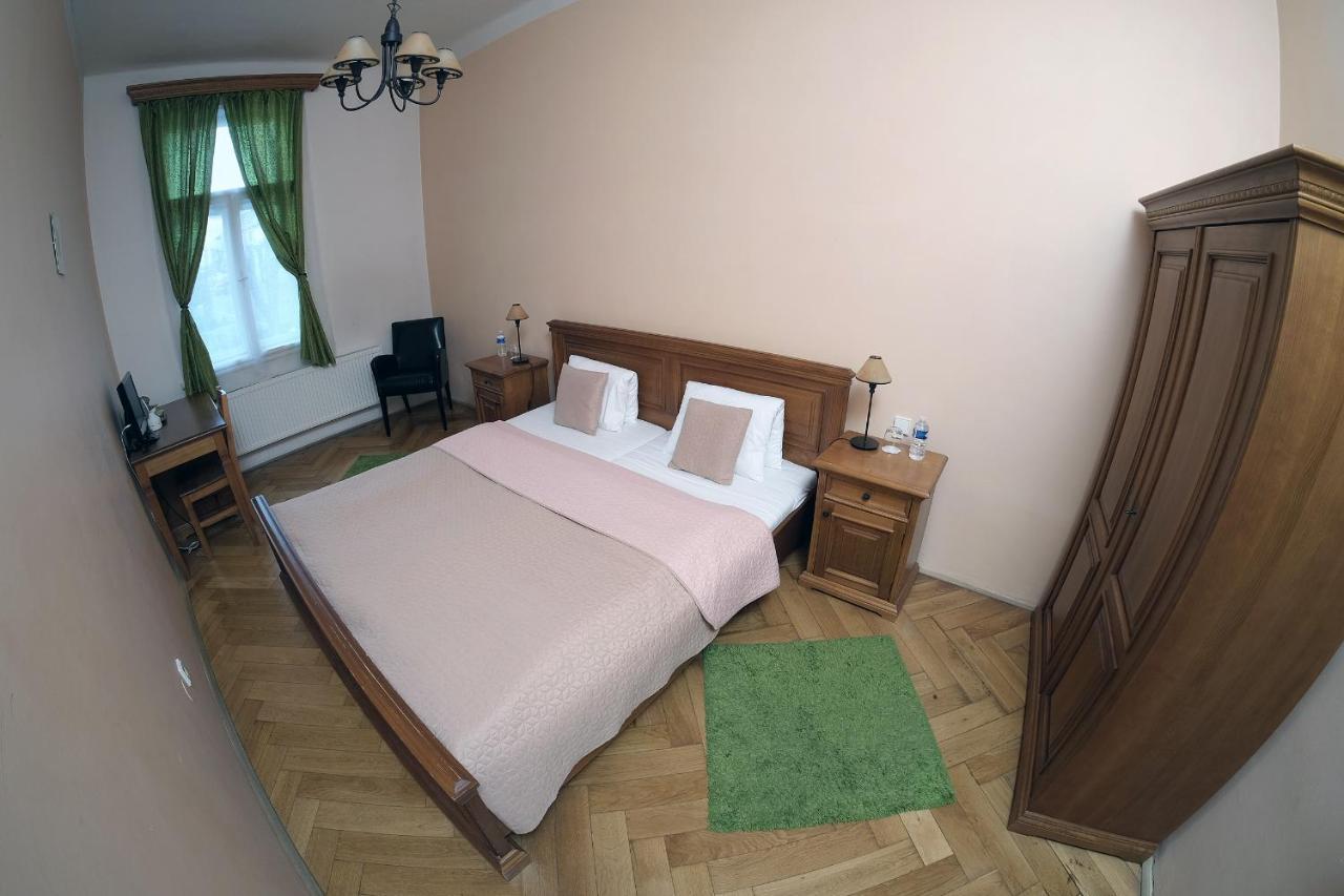 Vila U Varhanare Kutna Hora Bagian luar foto